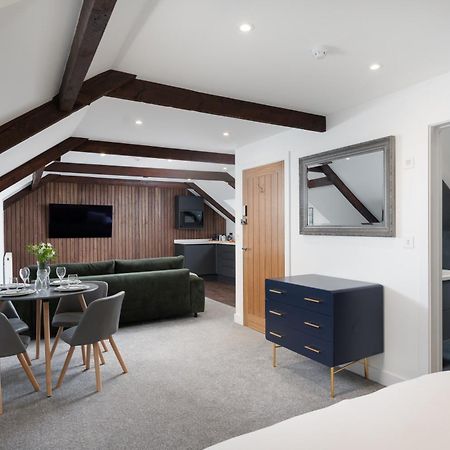 Luxury Modern Suite In Marazion With Parking Екстериор снимка
