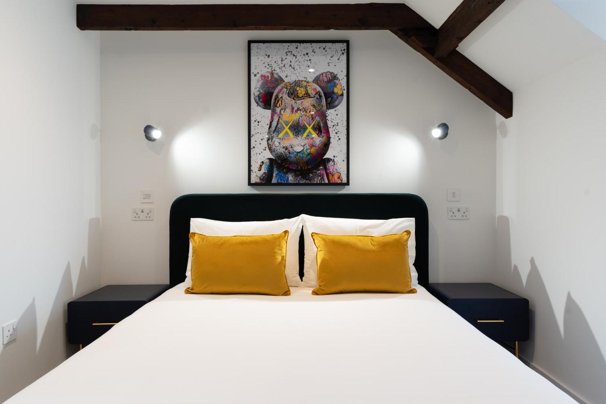 Luxury Modern Suite In Marazion With Parking Екстериор снимка